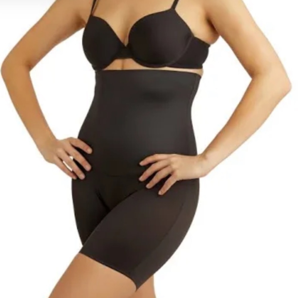MIRACLESUIT shapewear & Bali firm control brief